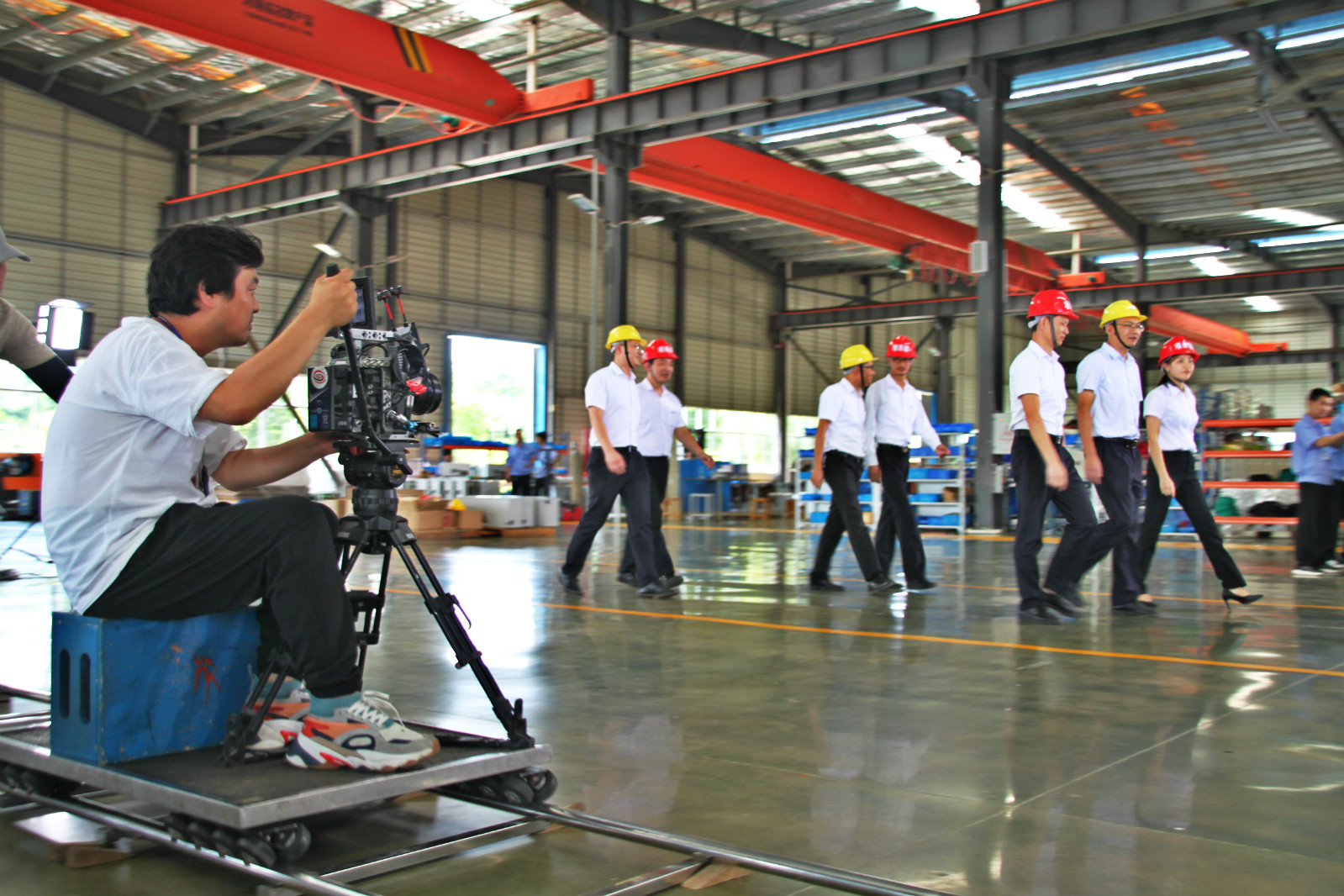 磐石品牌“明正集團(tuán)宣傳片”項(xiàng)目順利殺青 磐石品牌“明正集團(tuán)宣傳片”項(xiàng)目順利殺青