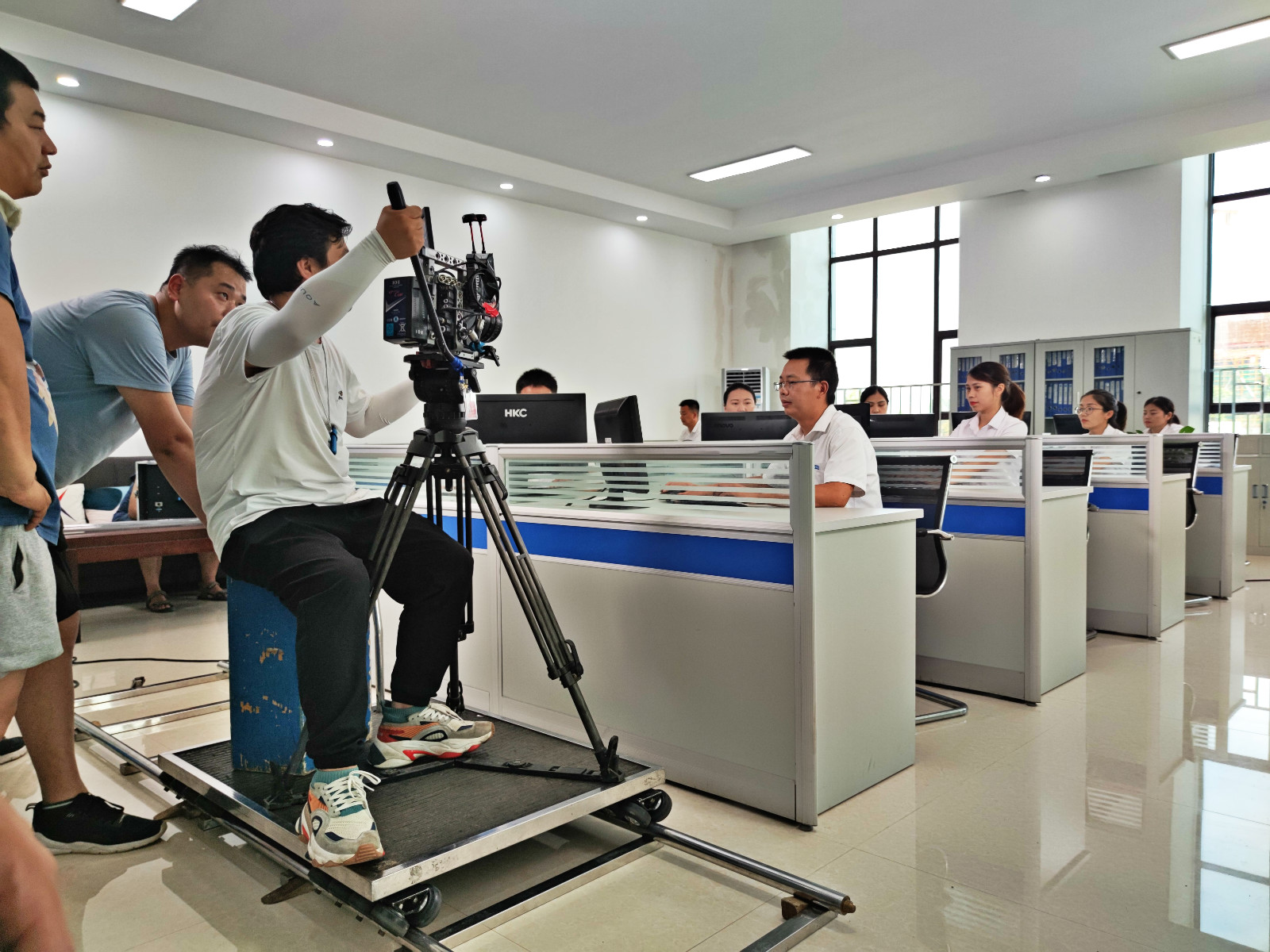 磐石品牌“明正集團(tuán)宣傳片”項(xiàng)目順利殺青 磐石品牌“明正集團(tuán)宣傳片”項(xiàng)目順利殺青