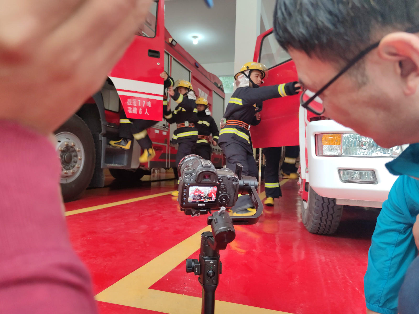 高速集團西略分公司掃黑除惡專題片順利完成拍攝 高速集團西略分公司掃黑除惡專題片順利完成拍攝