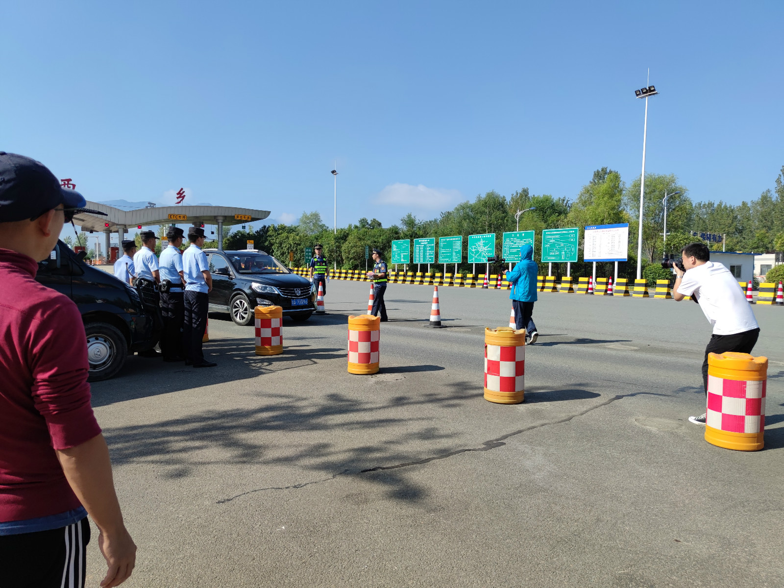 高速集團西略分公司掃黑除惡專題片順利完成拍攝 高速集團西略分公司掃黑除惡專題片順利完成拍攝