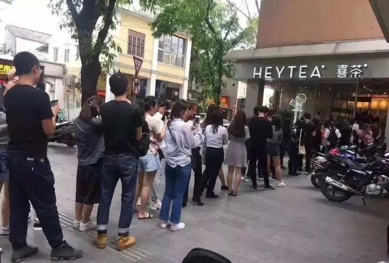 “老品牌”面臨年輕化困境，營(yíng)銷上該如何尋求突破？